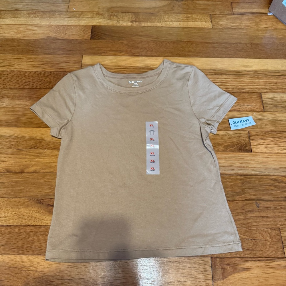 🍒nwt old navy kids t shirt